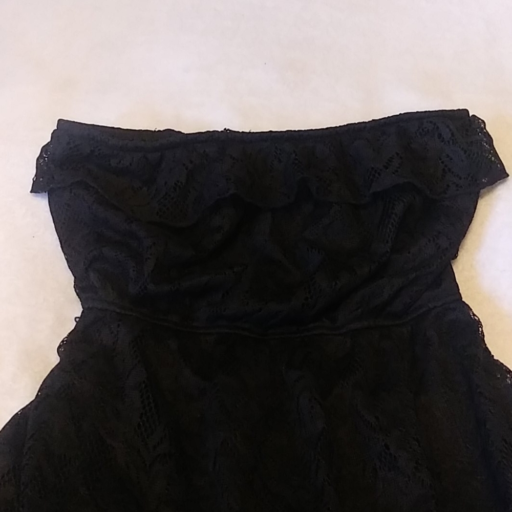 Black Lace High-Low Strapless Dress - Picture 3 of 5